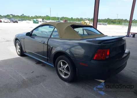 2000 Ford Mustang z USA, uszkodzony, nr VIN 1FAFP4444YF228124